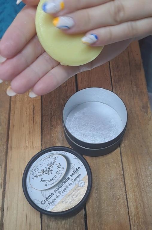 cr�me huile de p�pins de pomme mains s�ches